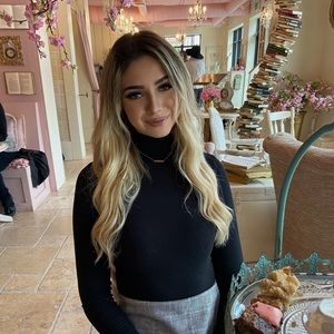 Meet your Posher, Rebecca